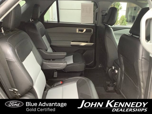 Certified 2023 Ford Explorer XLT w/ Equipment Group 202A AWD/4WD image 27