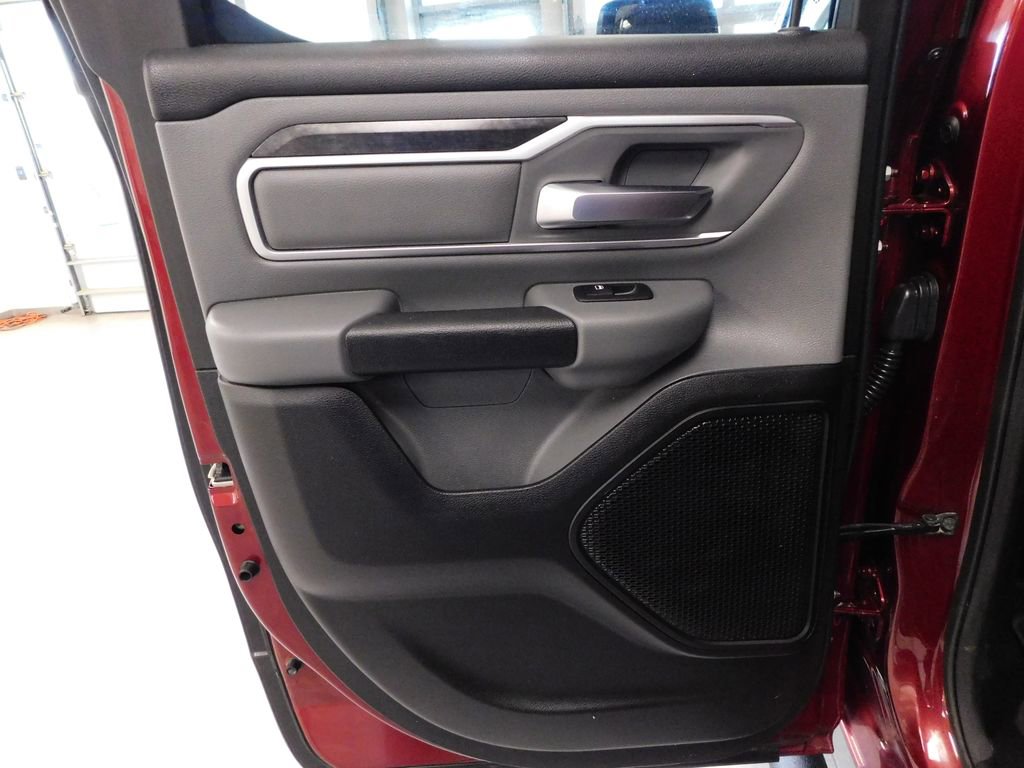 Used 2020 RAM 1500 Big Horn AWD/4WD image 30
