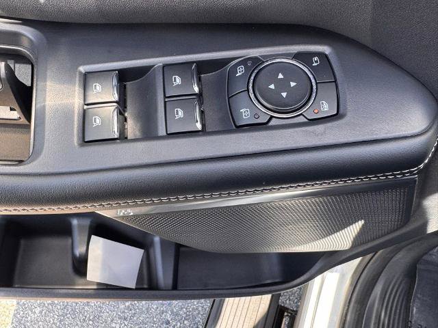 Certified 2025 Ford Expedition Platinum w/ Stealth Appearance Package AWD/4WD image 17