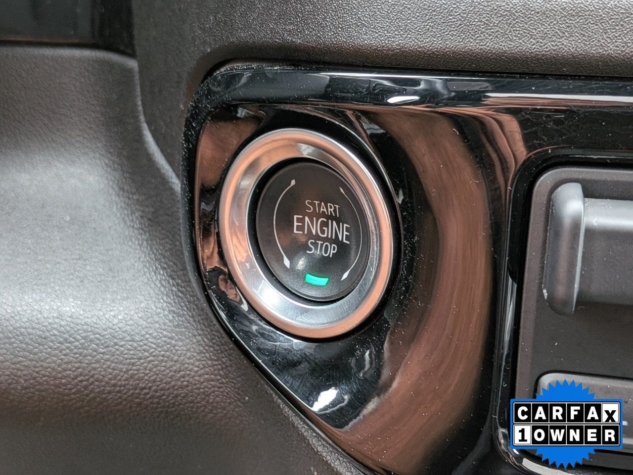 Used 2024 Chevrolet Silverado 2500 ZR2 w/ Technology Package AWD/4WD image 35
