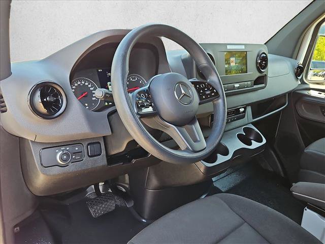 Used 2023 Mercedes-Benz Sprinter 1500 image 10