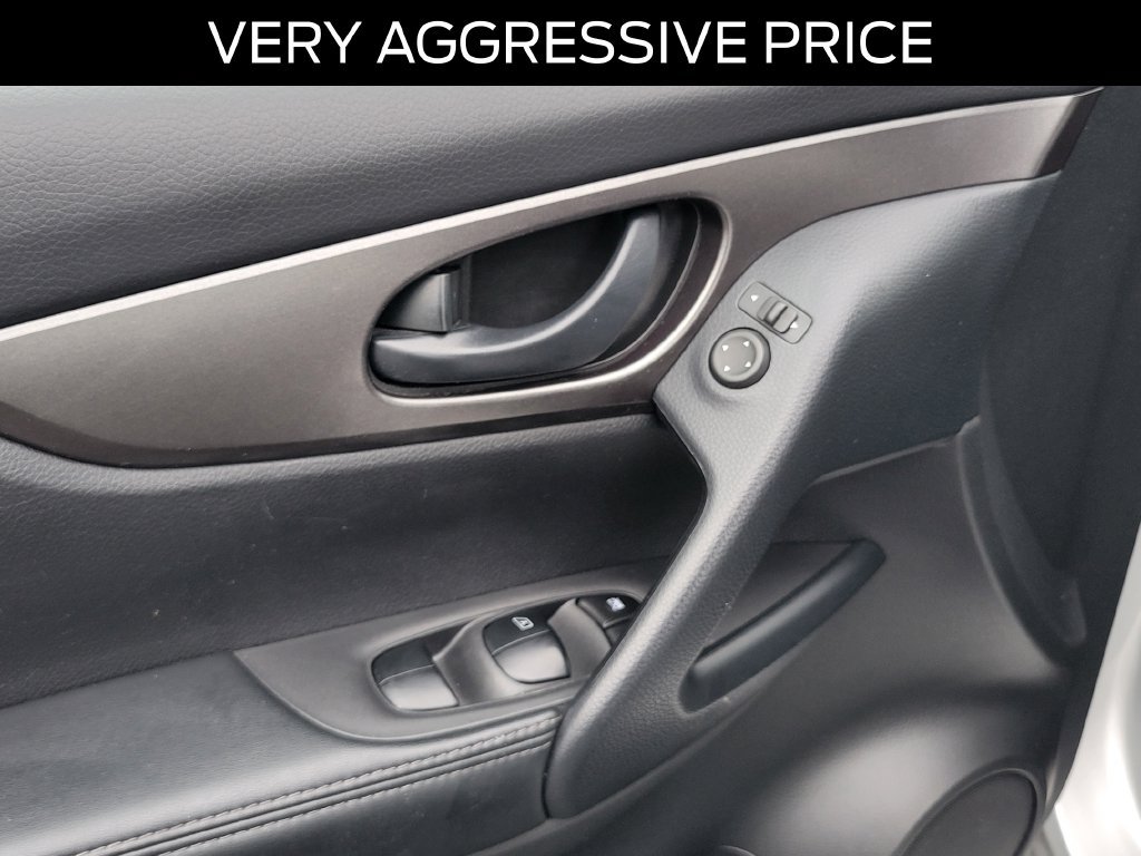 Used 2021 Nissan Rogue Sport S AWD/4WD image 23