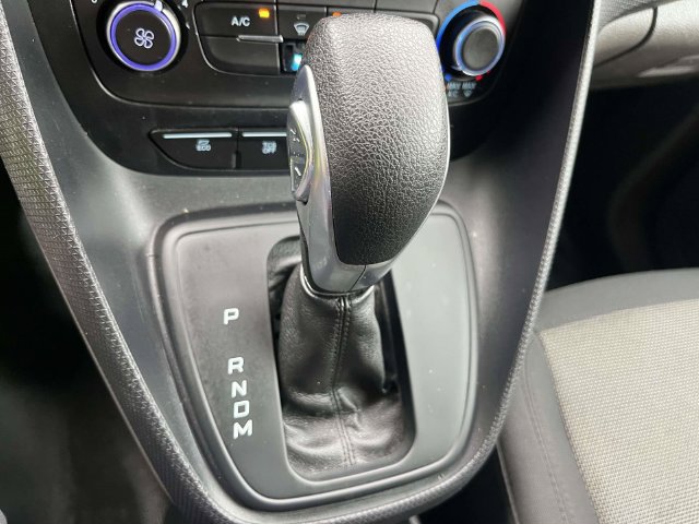 Certified 2022 Ford Transit Connect XL FWD image 33