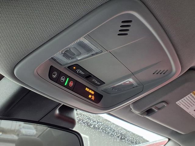 Used 2024 Chevrolet Malibu LT w/ Sport Edition image 21