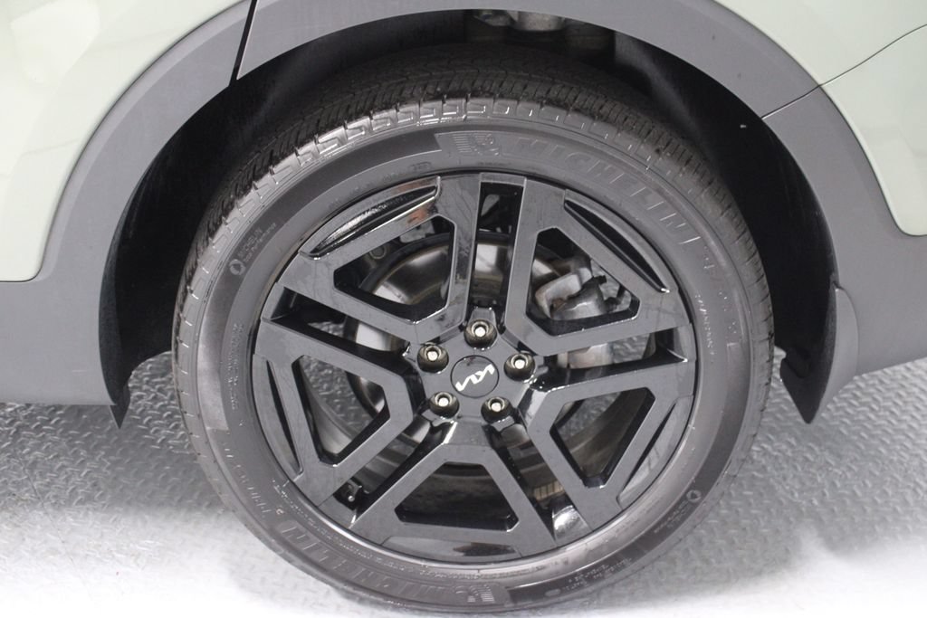 Used 2024 Kia Telluride EX X-Line AWD/4WD image 19