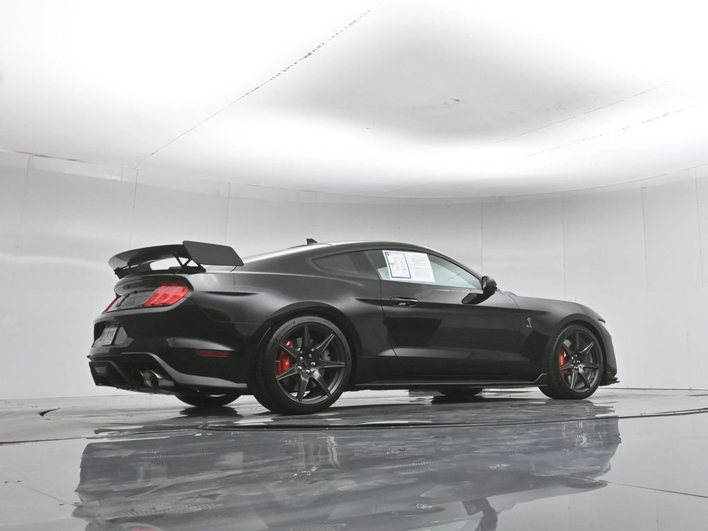 Certified 2021 Ford Mustang Shelby GT500 w/ Carbon Fiber Track Pack RWD image 46