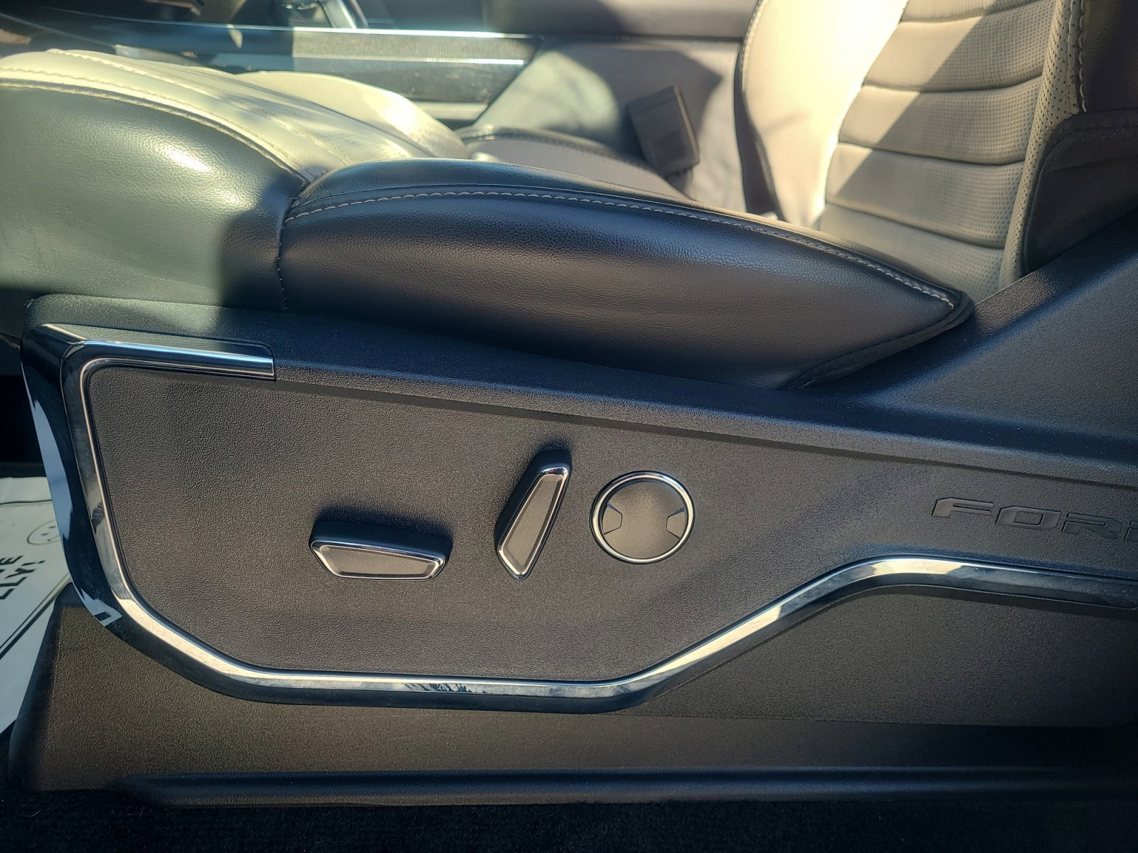 Certified 2023 Ford F150 Lightning Platinum image 14