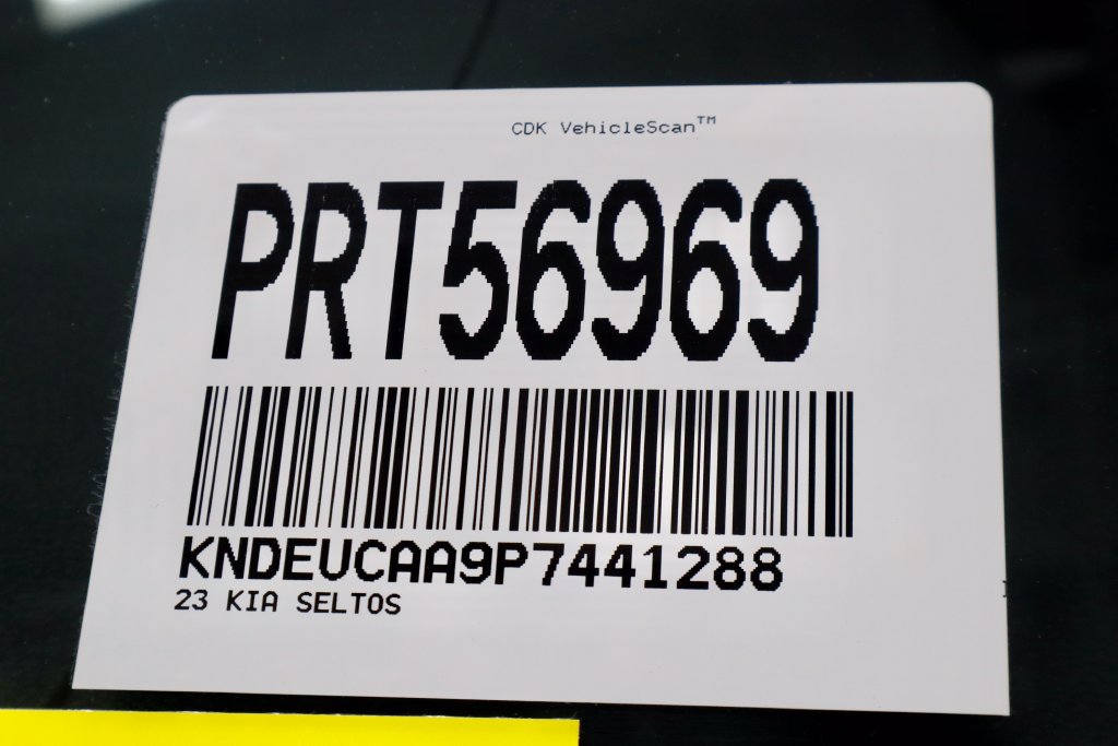 Used 2023 Kia Seltos S w/ Navigation Package AWD/4WD image 35