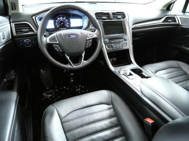 Certified 2018 Ford Fusion SE w/ Fusion SE Technology Package image 8