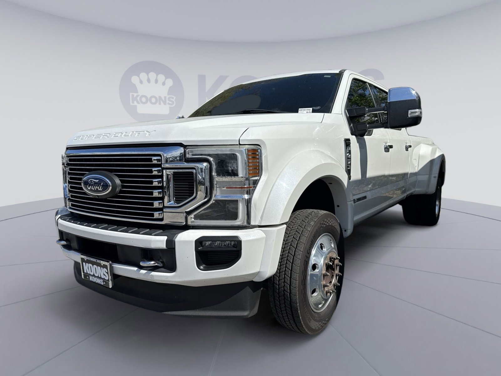 Certified 2020 Ford F450 Platinum w/ FX4 Off-Road Package image 2