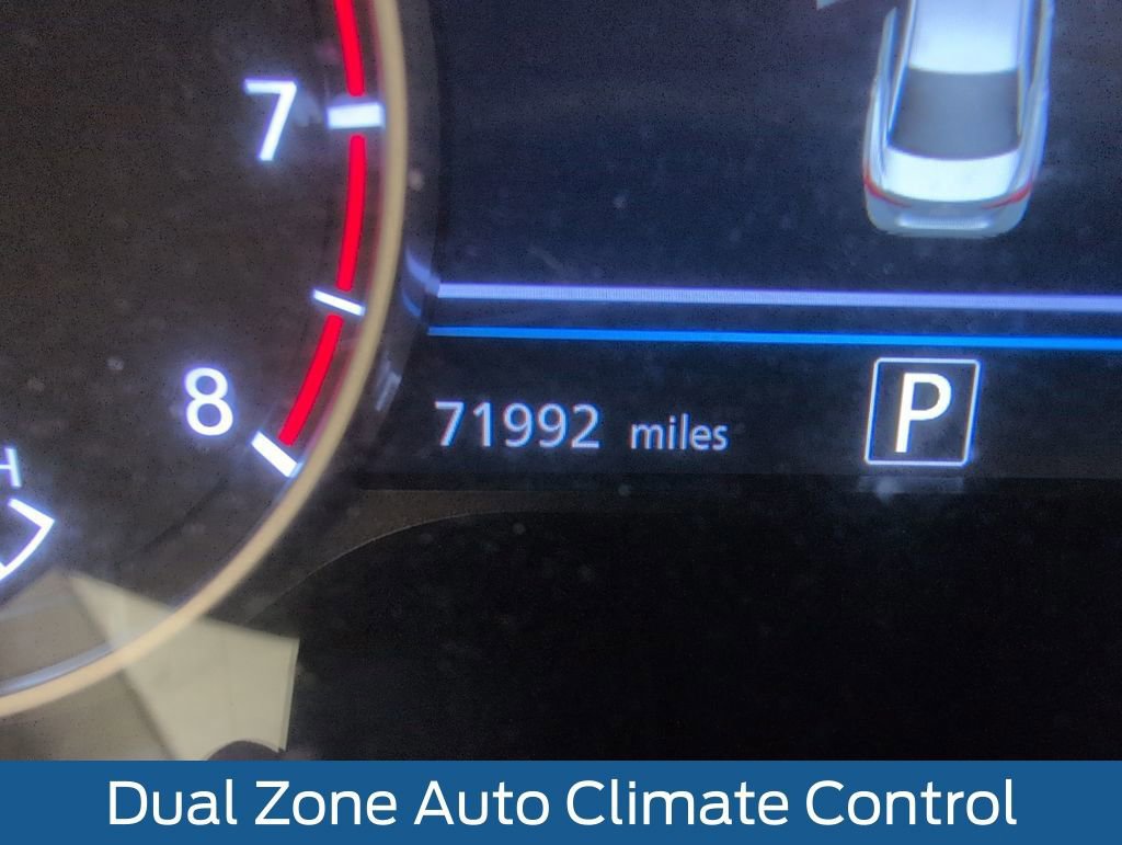 Used 2022 Nissan Sentra SV w/ SV Premium Package image 26