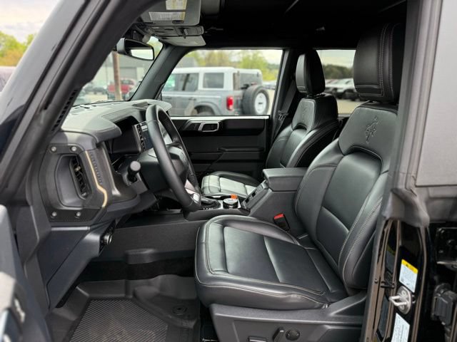 Certified 2025 Ford Bronco Badlands AWD/4WD image 14