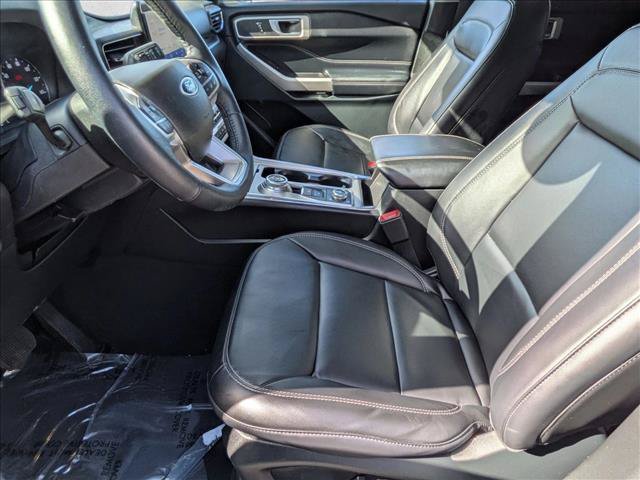 Certified 2023 Ford Explorer XLT w/ Equipment Group 202A AWD/4WD image 16