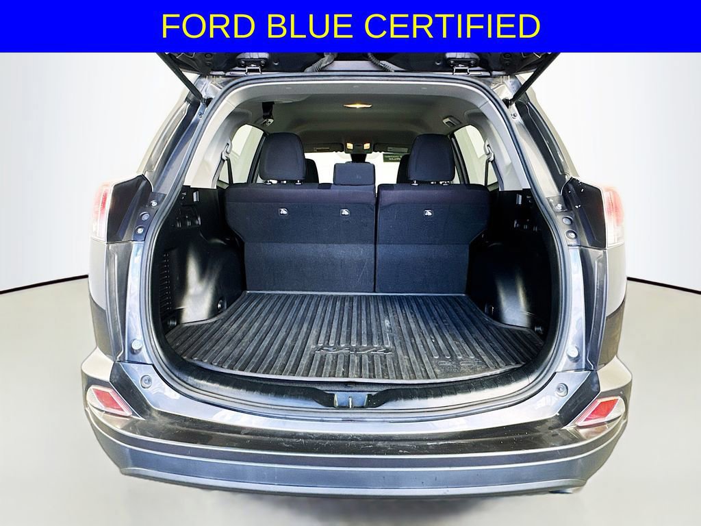 Used 2018 Toyota RAV4 LE w/ All Weather Liner Package image 23