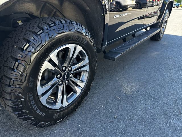 Used 2022 Chevrolet Colorado Z71 AWD/4WD image 12