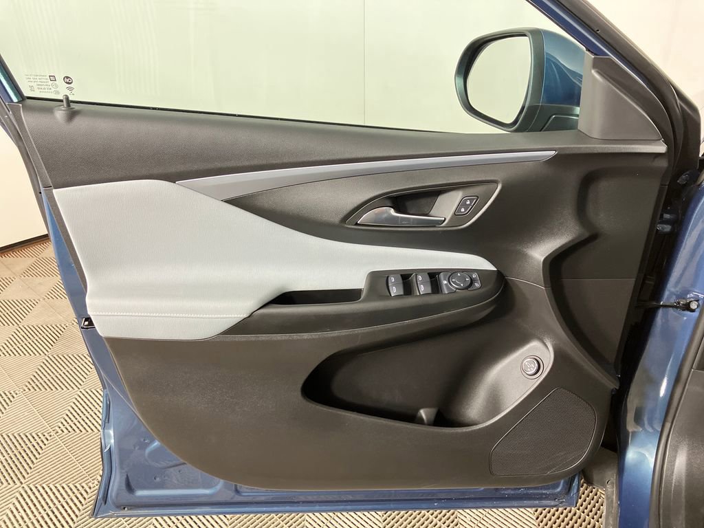 Used 2025 Buick Envista Preferred w/ Convenience I Package image 22