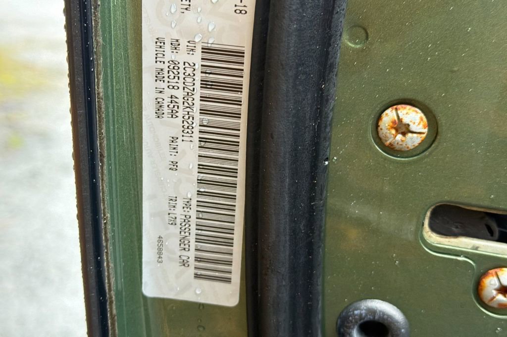 Used 2019 Dodge Challenger SXT image 27