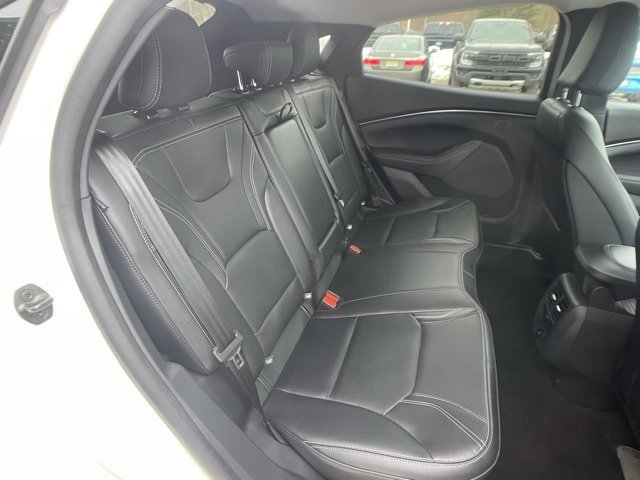 Certified 2025 Ford Mustang Mach-E Premium image 40