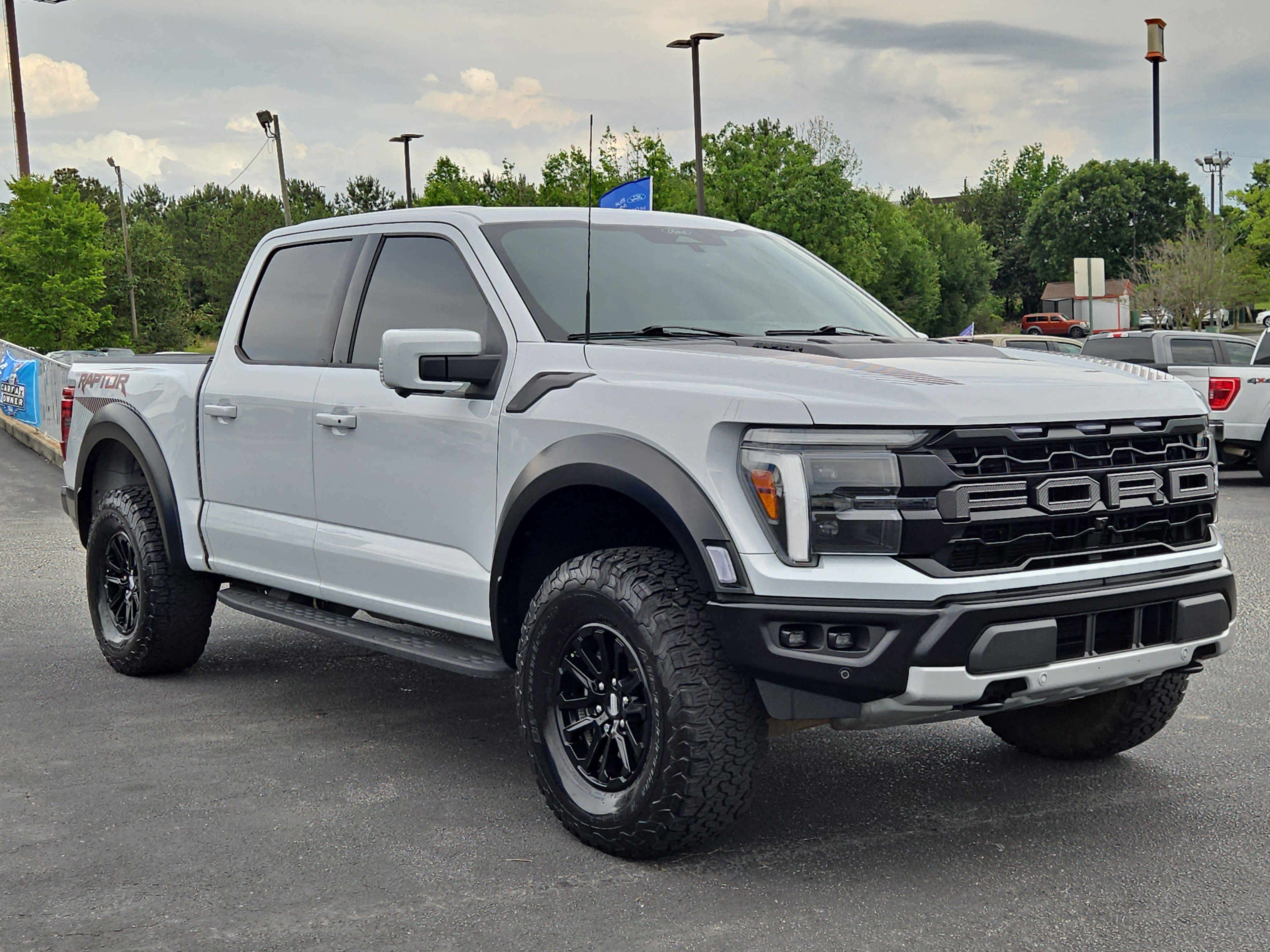 Certified 2025 Ford F150 Raptor AWD/4WD image 4