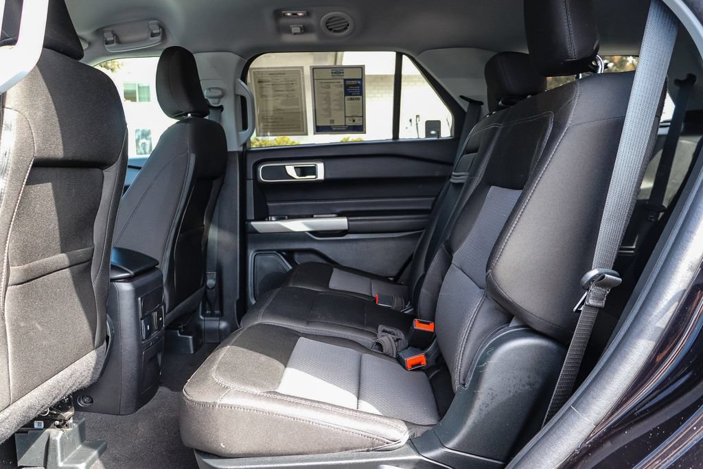 Certified 2024 Ford Explorer XLT RWD image 24