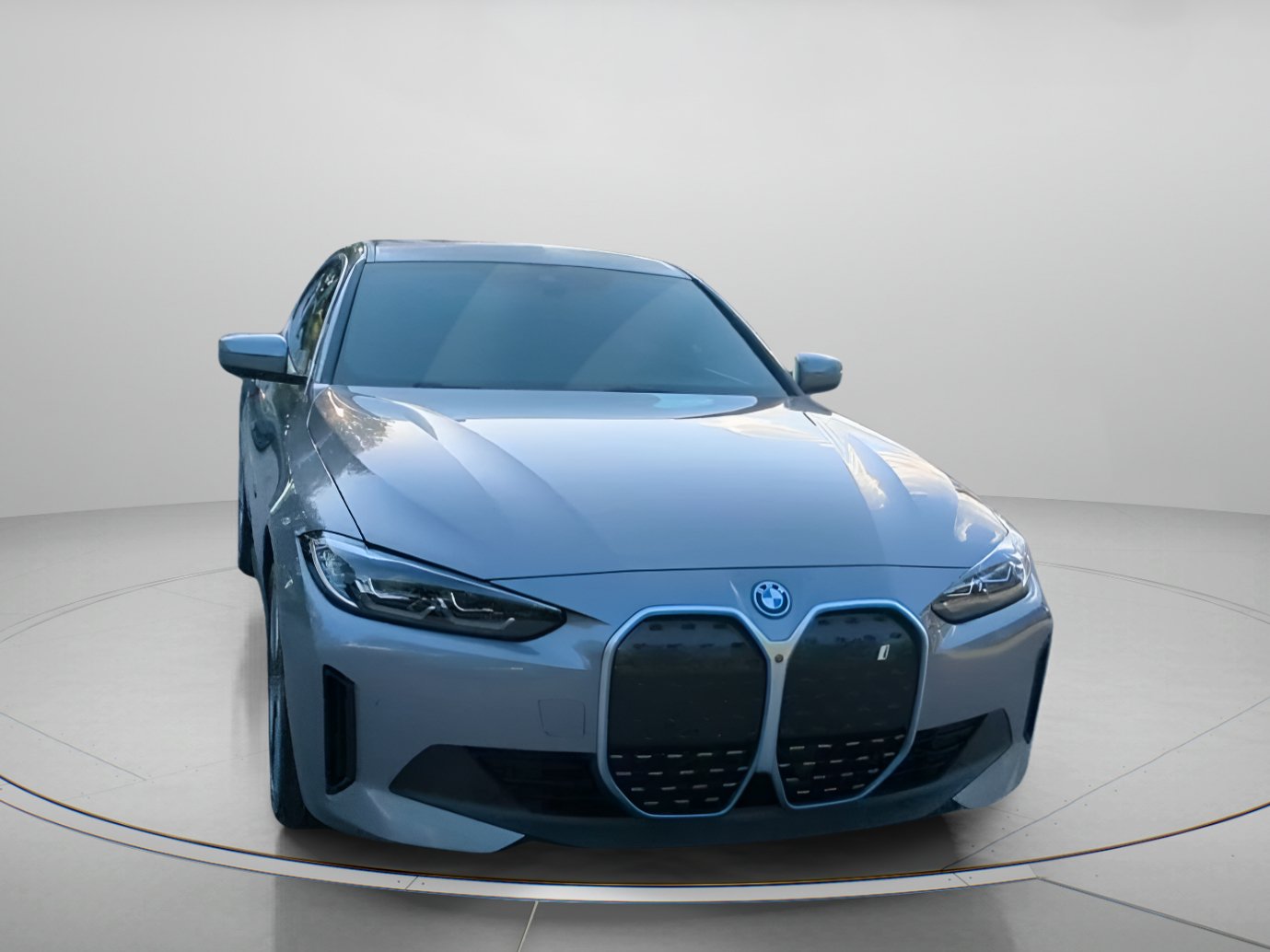 Used 2023 BMW i4 eDrive40 w/ Premium Package RWD image 5
