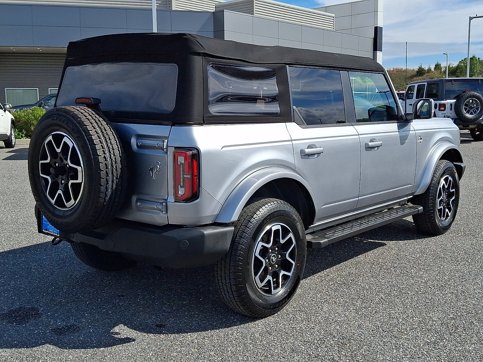 Certified 2023 Ford Bronco Outer Banks AWD/4WD image 7