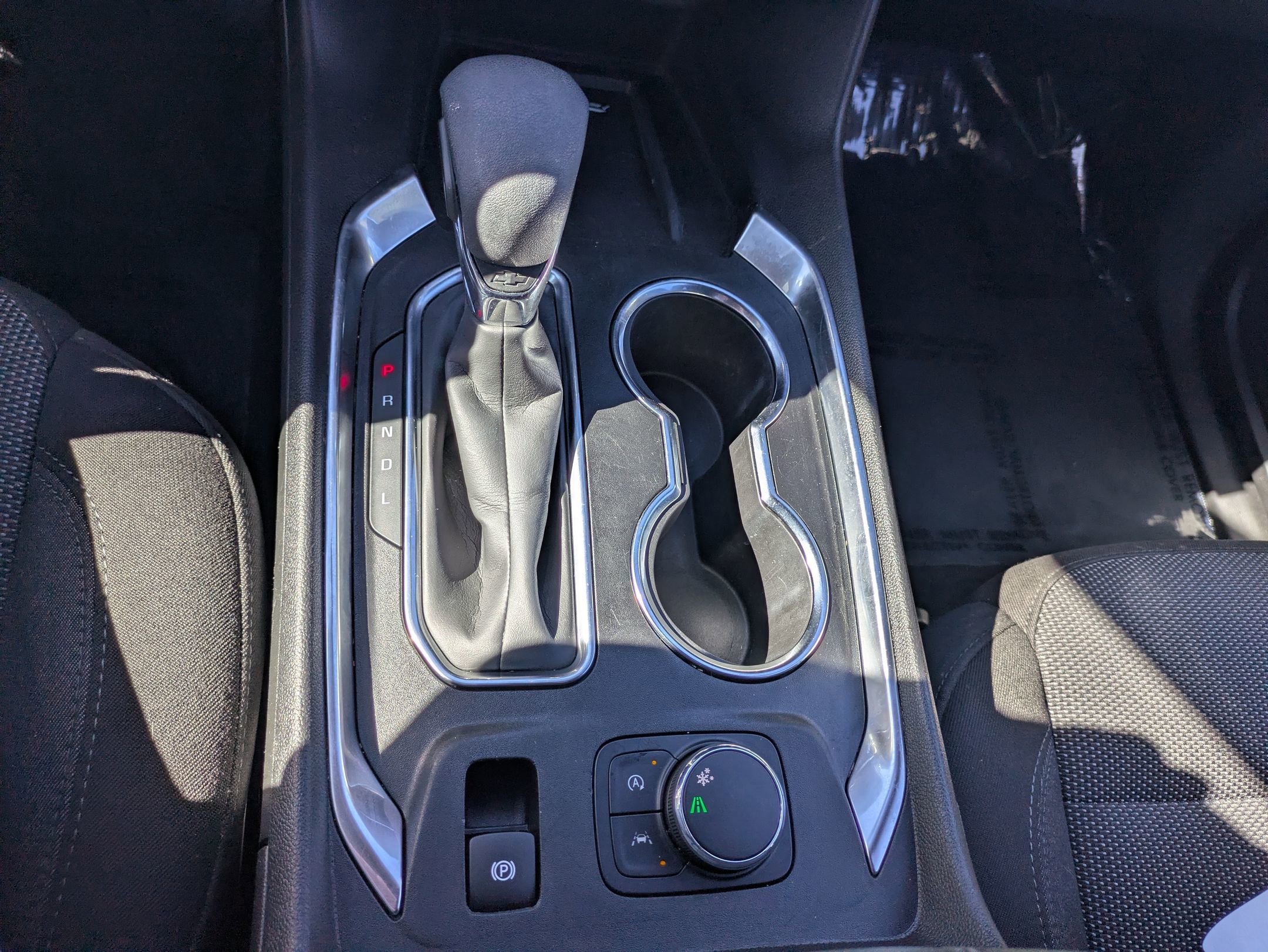 Used 2024 Chevrolet Traverse LT image 24