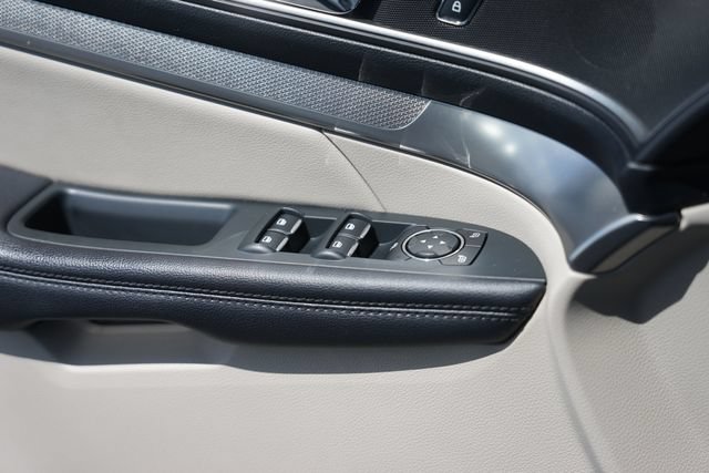 Certified 2019 Ford Explorer XLT w/ Equipment Group 202A FWD image 31