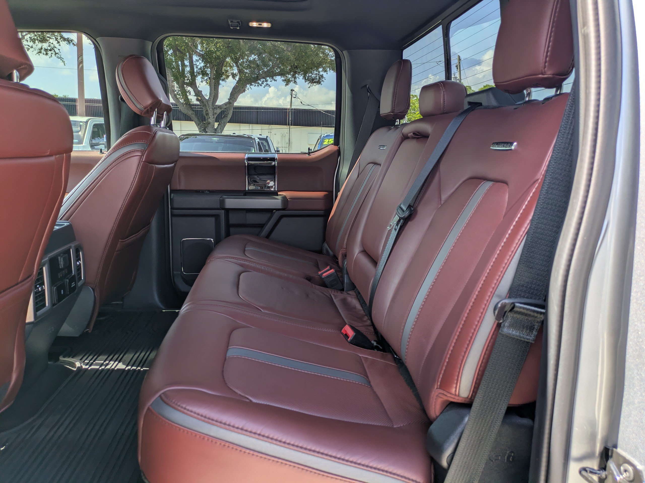 Certified 2022 Ford F250 Platinum w/ Tremor Off-Road Package AWD/4WD image 14