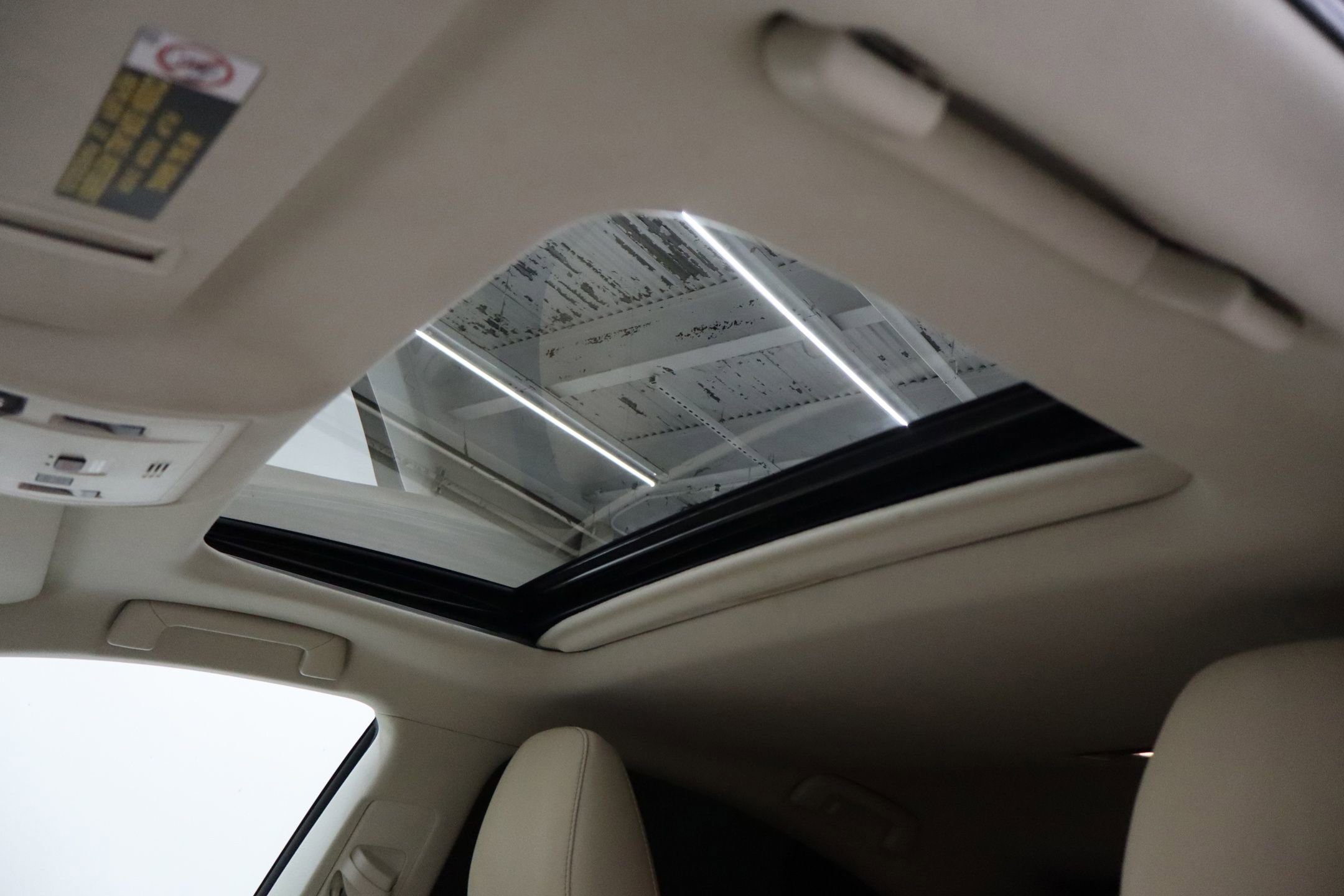 Used 2017 Lexus ES 350 w/ Luxury Package image 25