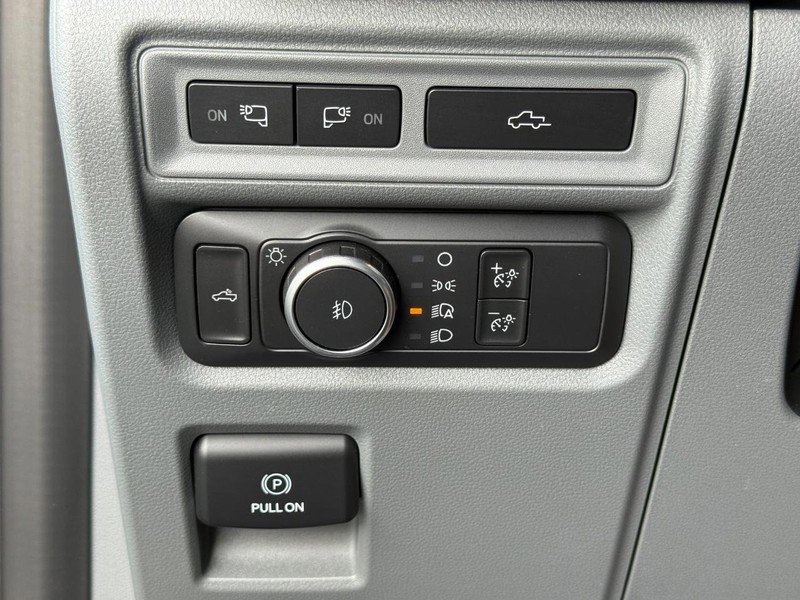 Certified 2021 Ford F150 XLT w/ Equipment Group 302A High image 28