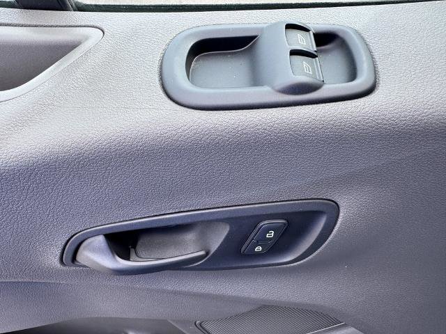 Certified 2022 Ford Transit 250 Medium Roof image 21