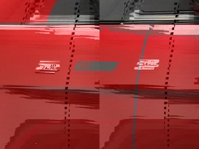 Certified 2022 Ford Edge ST-Line image 39