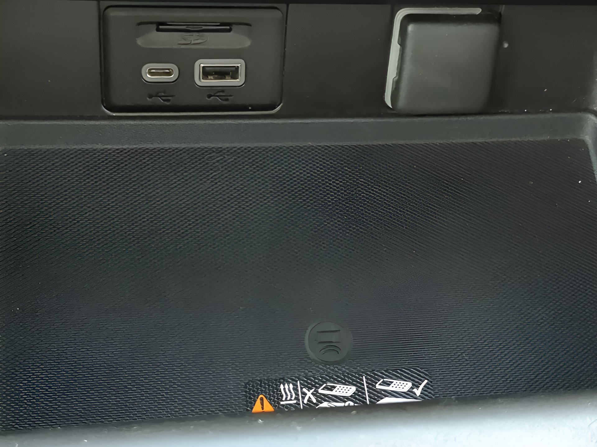 Used 2021 GMC Yukon XL AT4 w/ AT4 Premium Package image 56