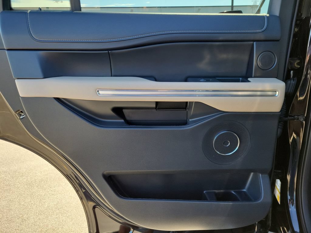 Certified 2023 Ford Expedition Limited AWD/4WD image 11