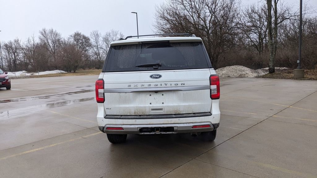 Certified 2022 Ford Expedition XLT image 4