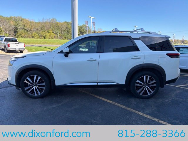 Used 2023 Nissan Pathfinder Platinum AWD/4WD image 6