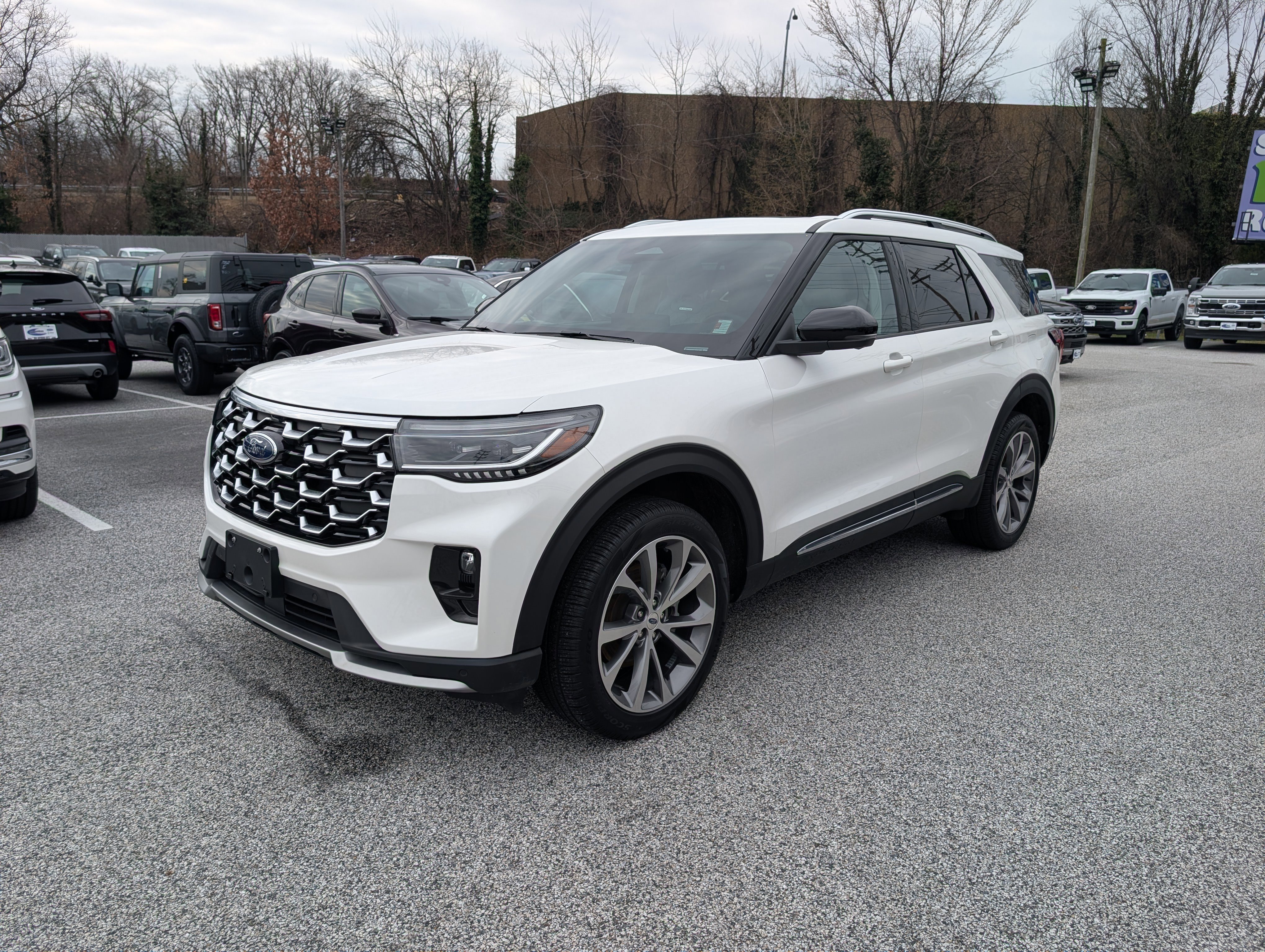 Certified 2025 Ford Explorer Platinum w/ Ultimate Package image 8