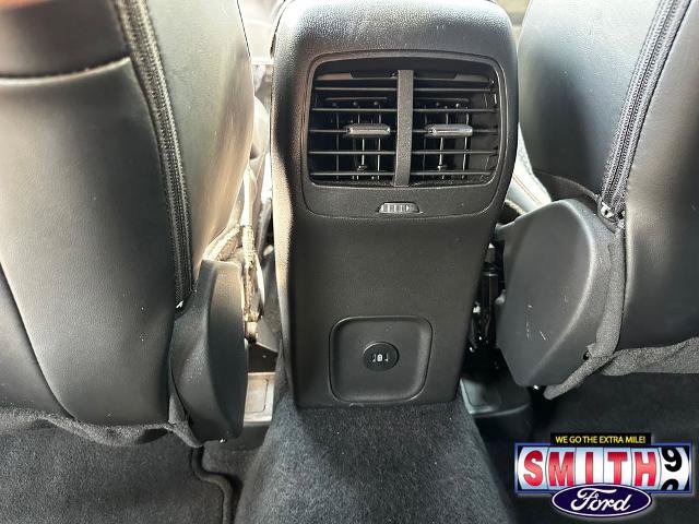 Certified 2025 Ford Escape ST-Line Select AWD/4WD image 30