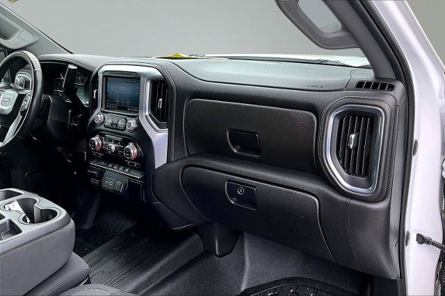 Used 2022 GMC Sierra 1500 Elevation w/ LPO, Elevation Black Package AWD/4WD image 17