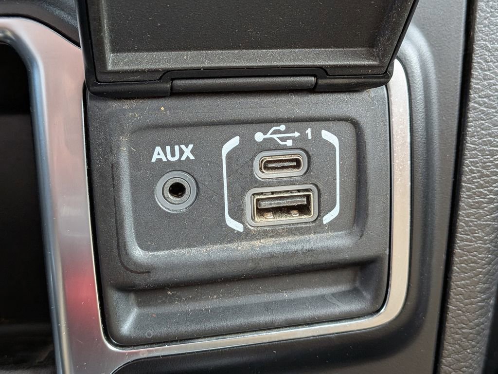 Used 2021 Jeep Wrangler Unlimited Sport image 21