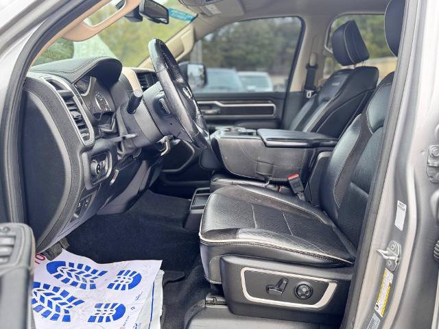 Used 2019 RAM 1500 Laramie AWD/4WD image 17