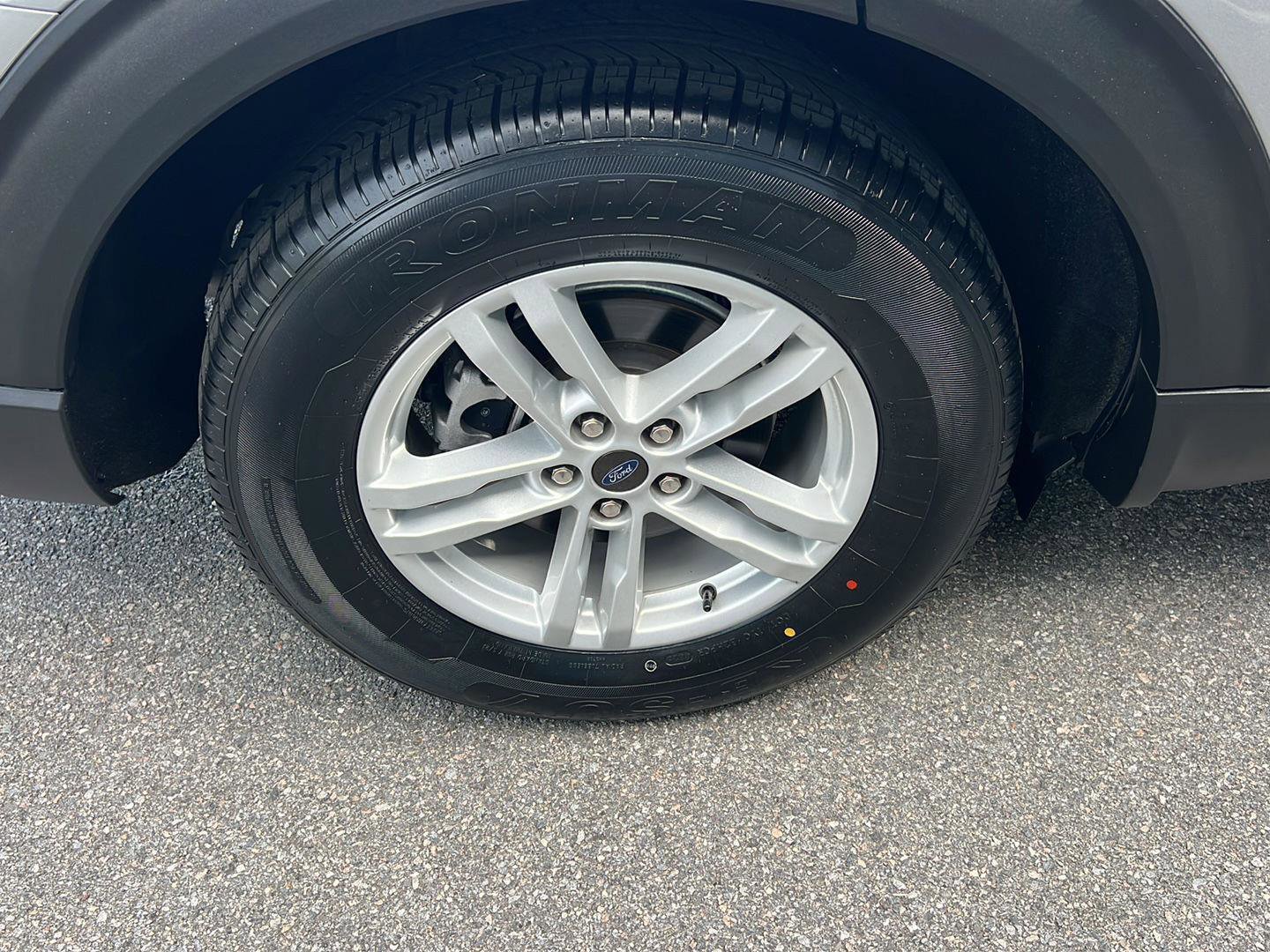 Certified 2024 Ford Explorer XLT image 39