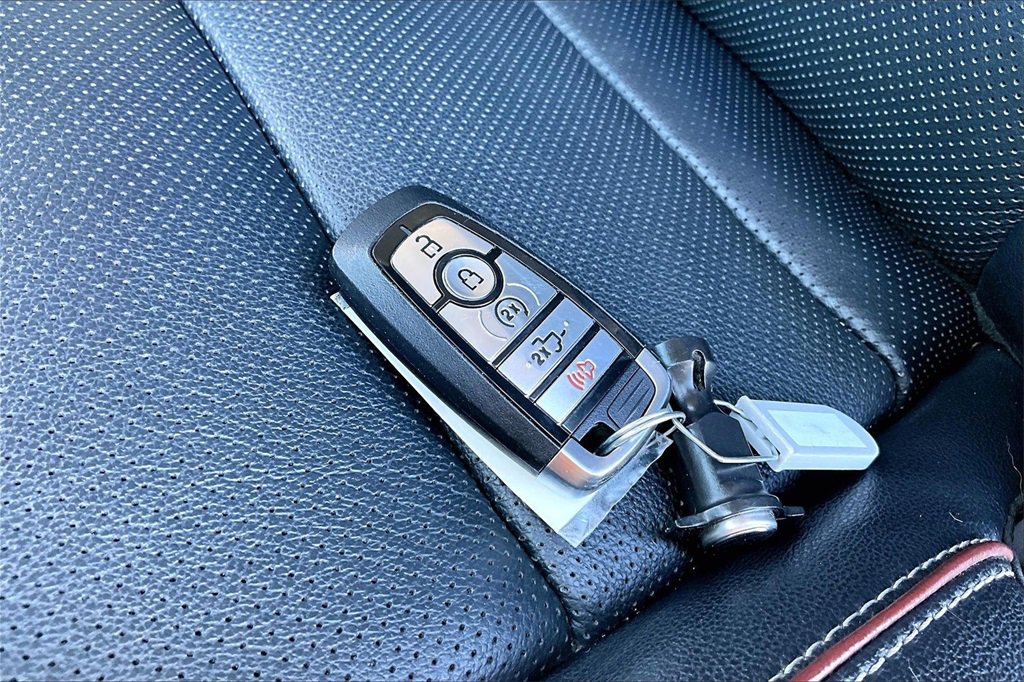 Certified 2023 Ford F350 Lariat image 11