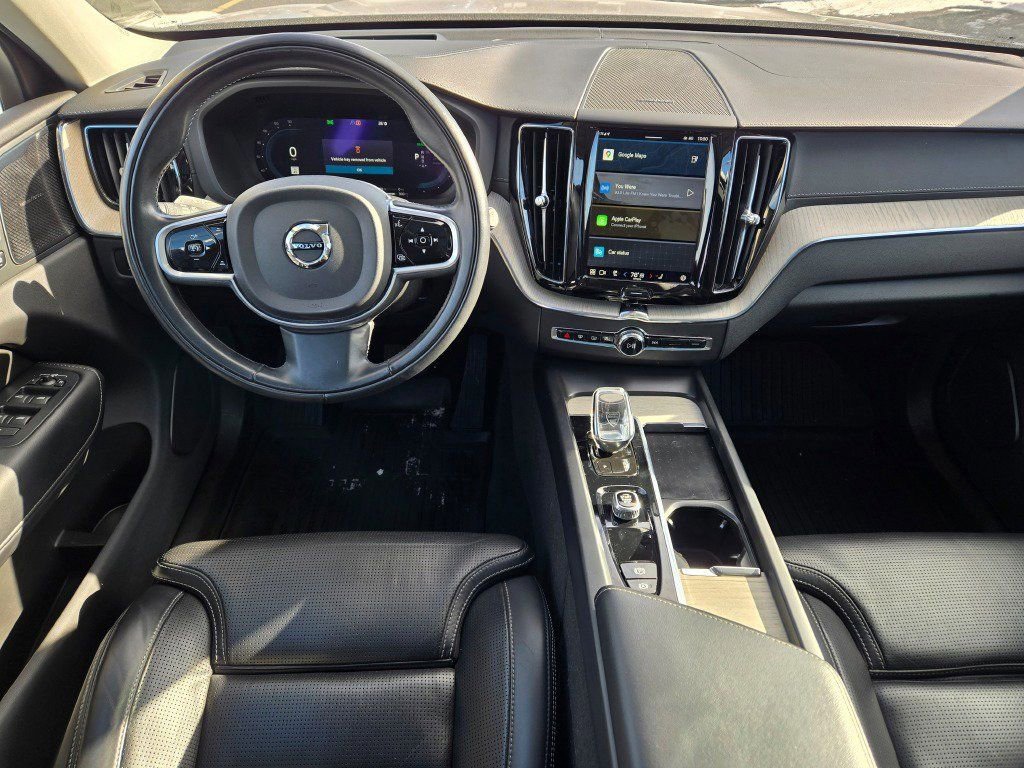 Used 2022 Volvo XC60 T8 Inscription w/ Advanced Package image 18
