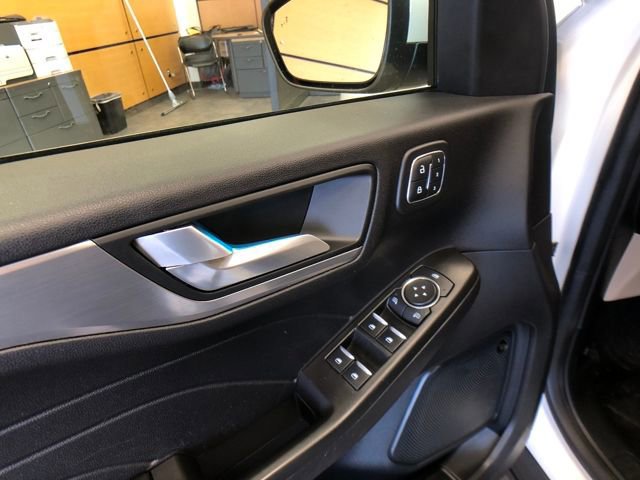 Certified 2021 Ford Escape Titanium image 12