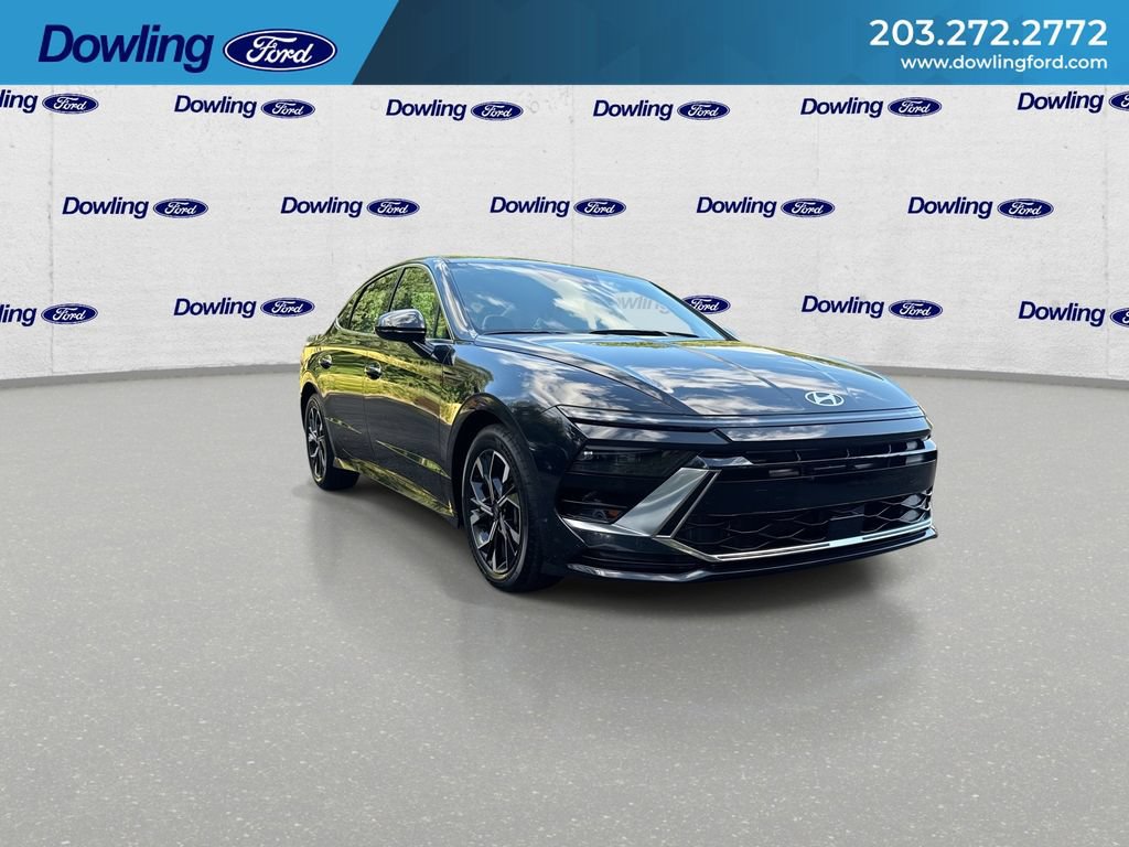 Used 2025 Hyundai Sonata SEL AWD/4WD image 2