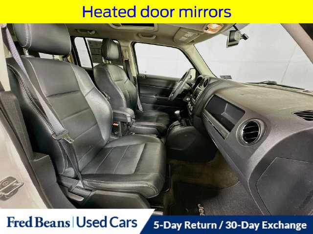 Used 2017 Jeep Patriot High Altitude AWD/4WD image 31