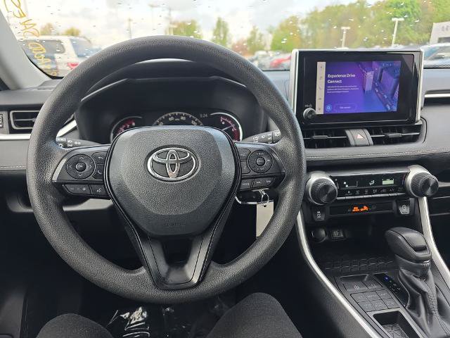 Used 2024 Toyota RAV4 LE AWD/4WD image 24