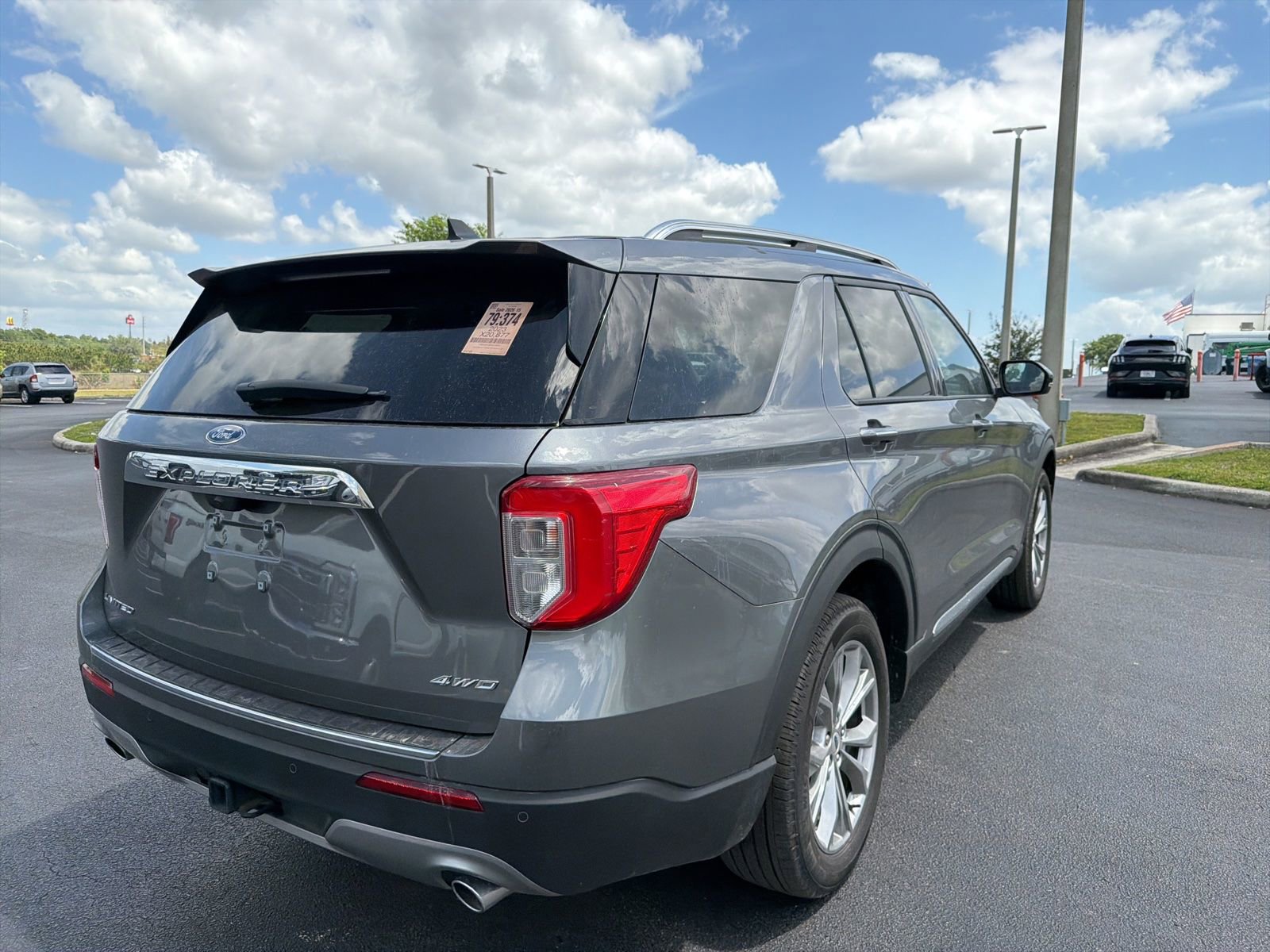 Certified 2023 Ford Explorer Limited w/ Limited Technology Package image 7